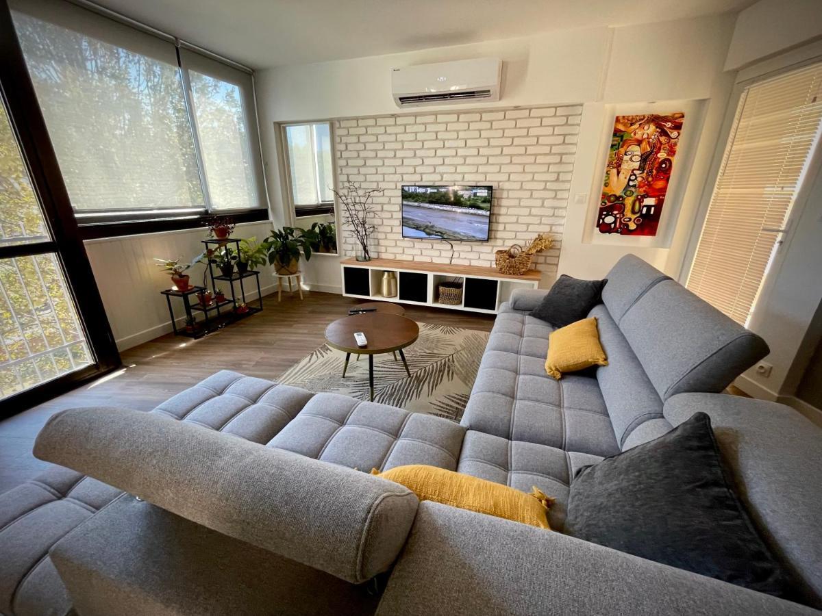 Tres Bel Appartement Central, Au Calme Avec Balneo Perpignan Buitenkant foto